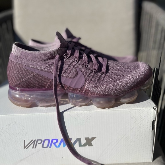 Size 8.5 Nike VaporMax in violet dust - Picture 2 of 11